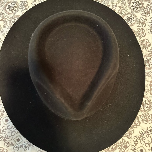 Gigi Pip Wool Hat - Picture 5 of 5